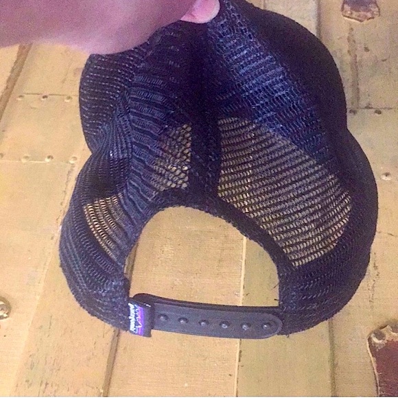 PATAGONIA BRAND VINTAGE STYLE BLACK TRUCKER HAT OS RARE - Picture 6 of 7